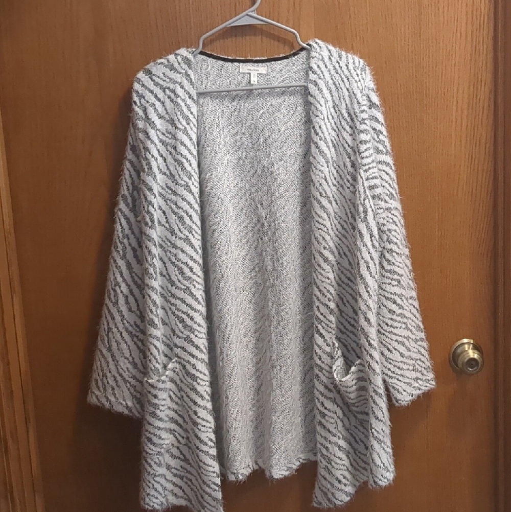 Maurices Gray and Black Cardigan
